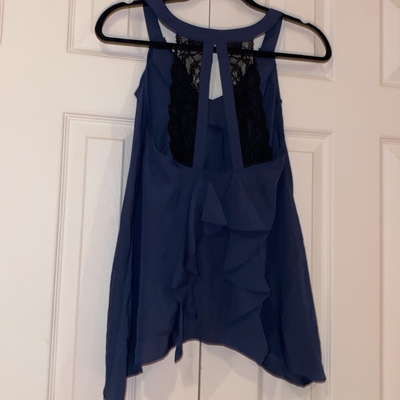BCBG Blue & Black Ruffle Lace  Sleeveless Blouse Size X Small - Picture 4 of 12